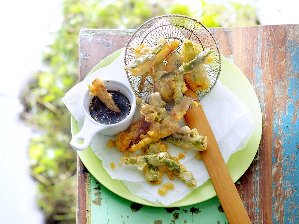 White and Green Asparagus Tempura | Savory