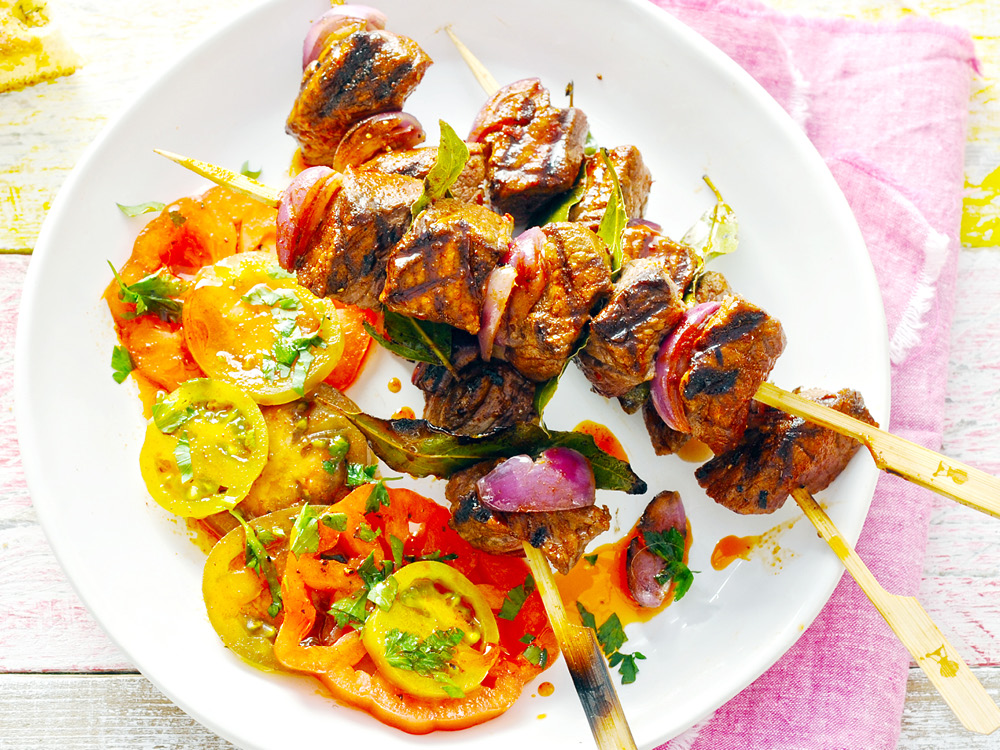 Steak Kabobs with Tomato Salad and Grilled Bread | Savory